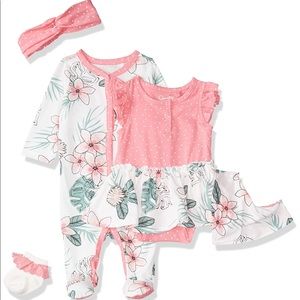 NWT Jessica Simpson 5-piece Set